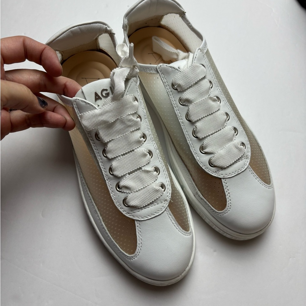 AGL Attilio Giusti Leombruni womens white leather plastic sneaker